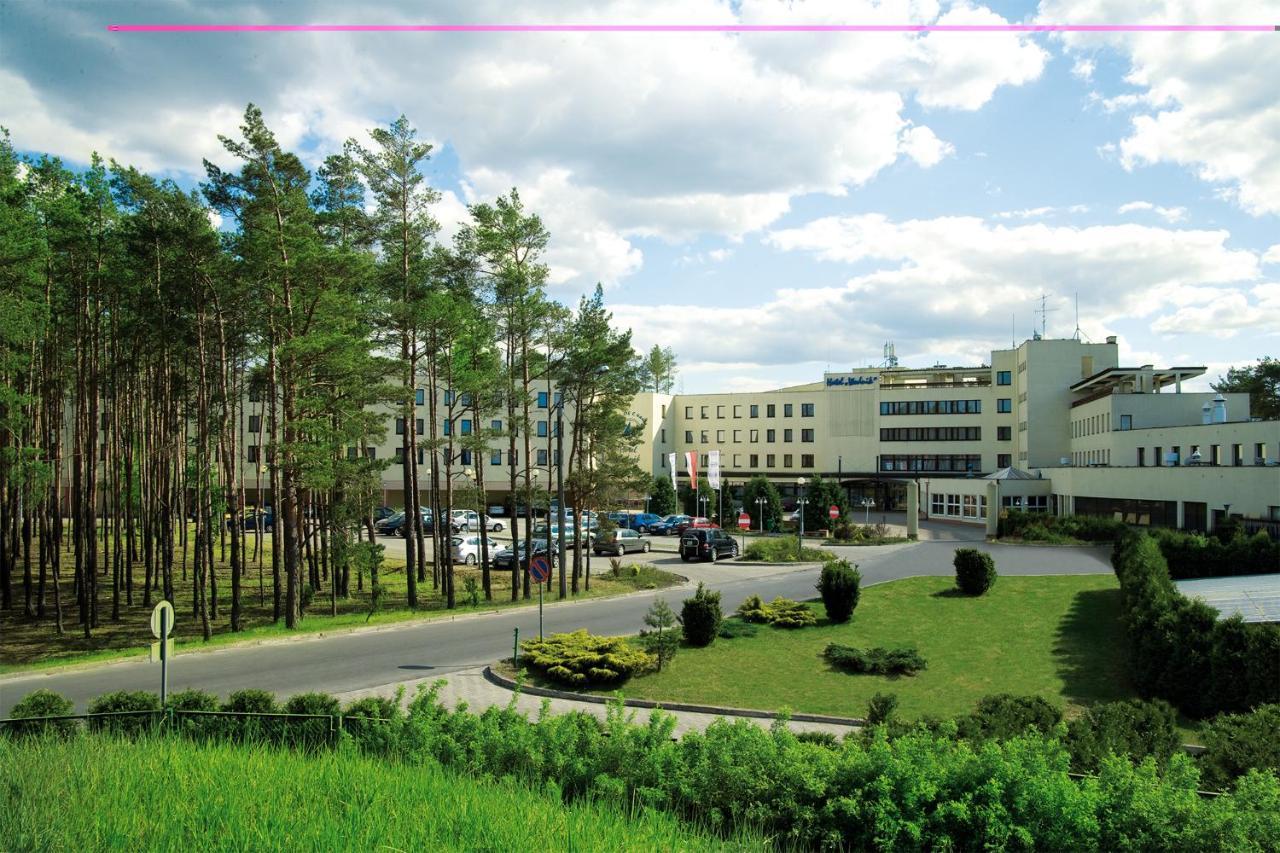 Hotel Wodnik Слок Екстериор снимка