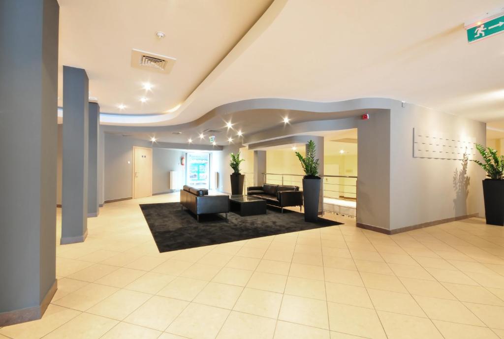 Hotel Wodnik Слок Екстериор снимка