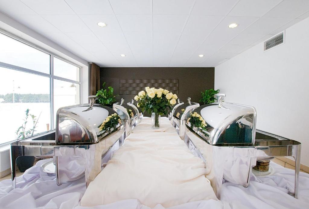 Hotel Wodnik Слок Екстериор снимка